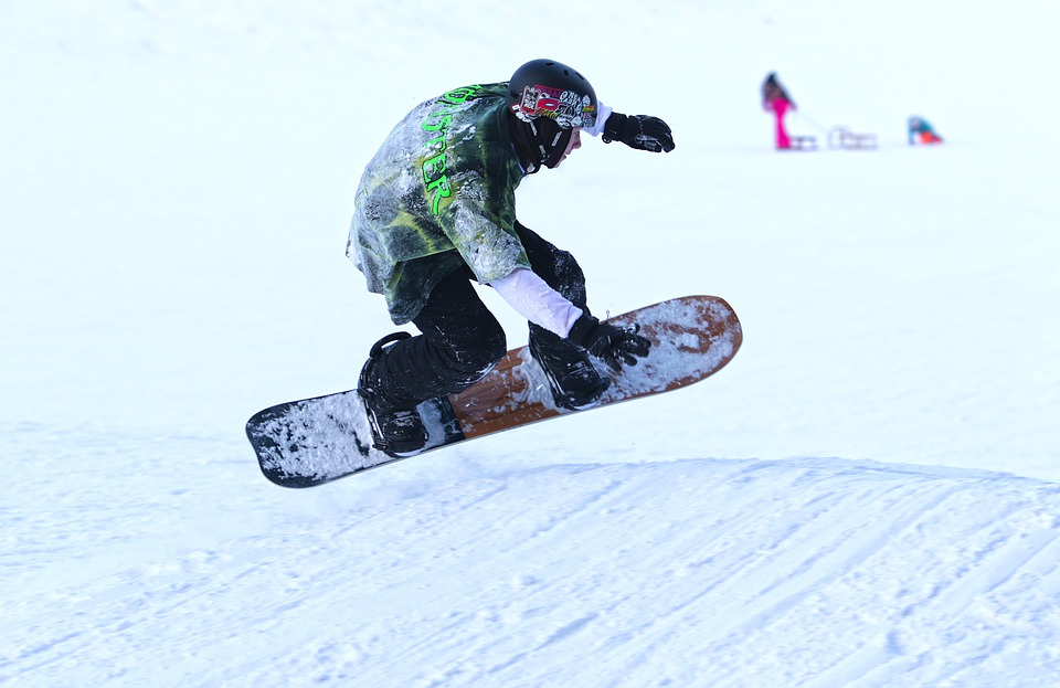 Snowboarding Ski and Snow Tours
