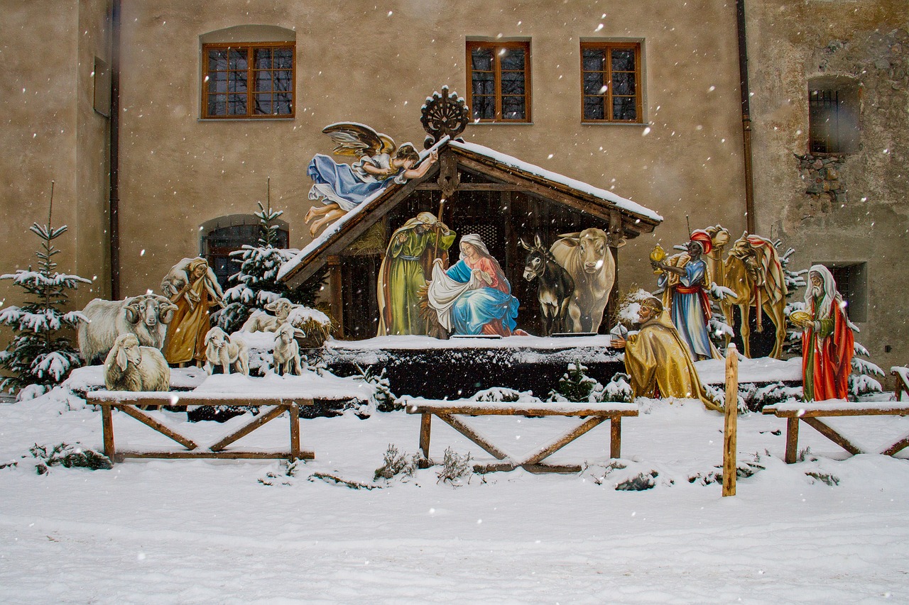 kitzbühel, snow ski, austrian alps, austria, christmas, nativity scene
