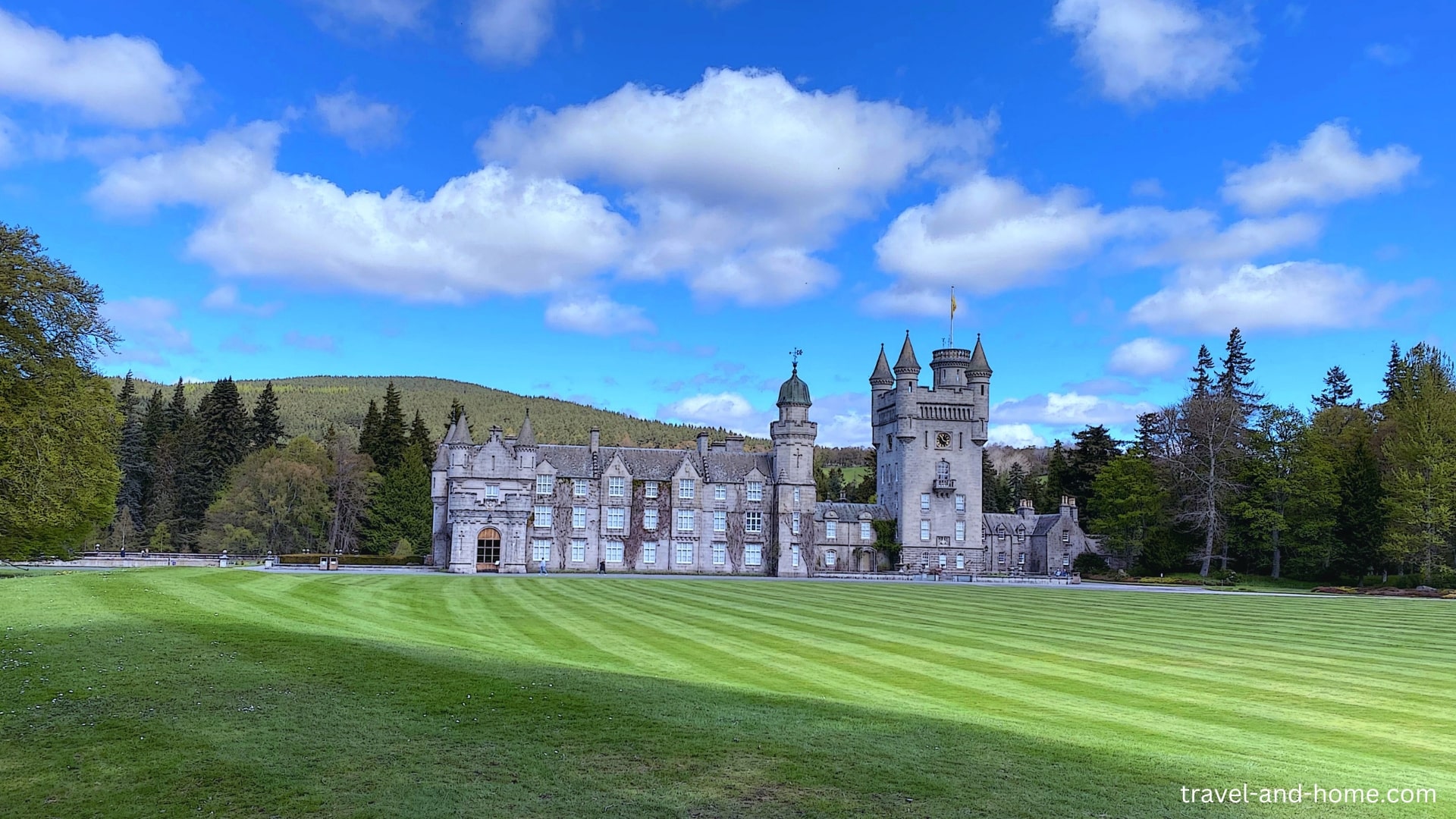 Stay like royalty, Balmoral Castle & Estate, self catering accommodation, book now min