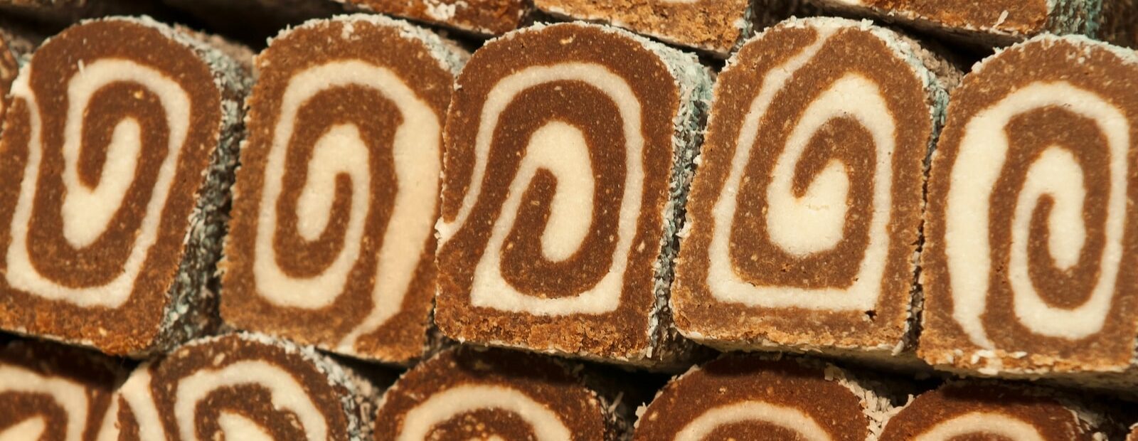 Kokuszos keksztekercs recipe how to make coconut biscuit roll hungarian cuisine travel and home travelandhome reis en huis min min