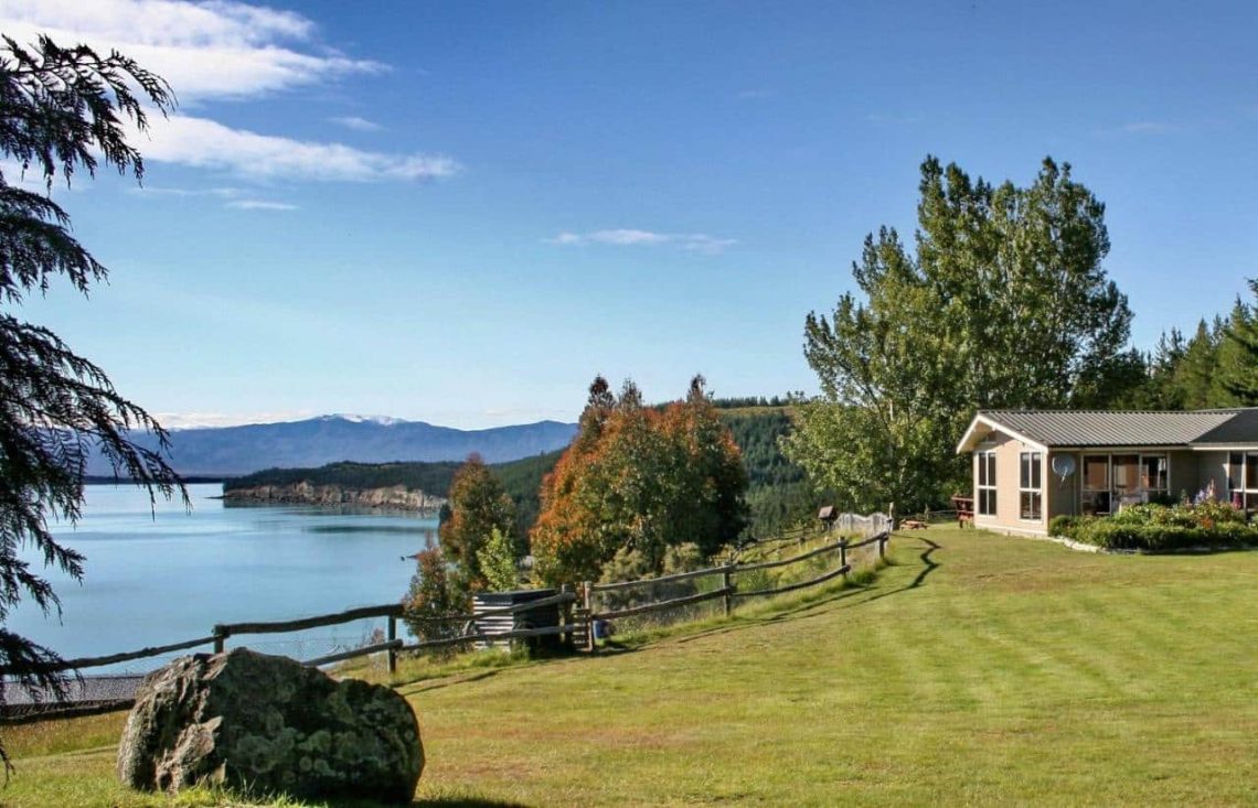 Where to stay near Lake Pukaki Accommodation in Christchurch New Zealand