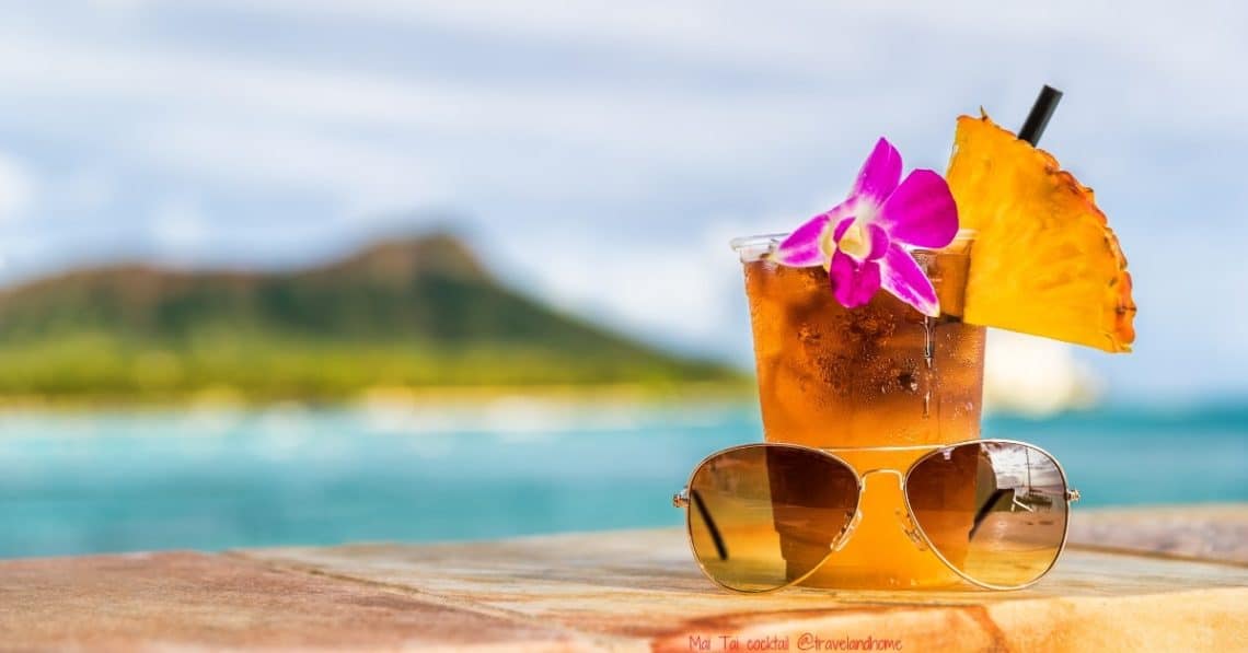 Mai Tai French Polynesian cocktails Must drink in French Polynesia travel and home reis en huis min