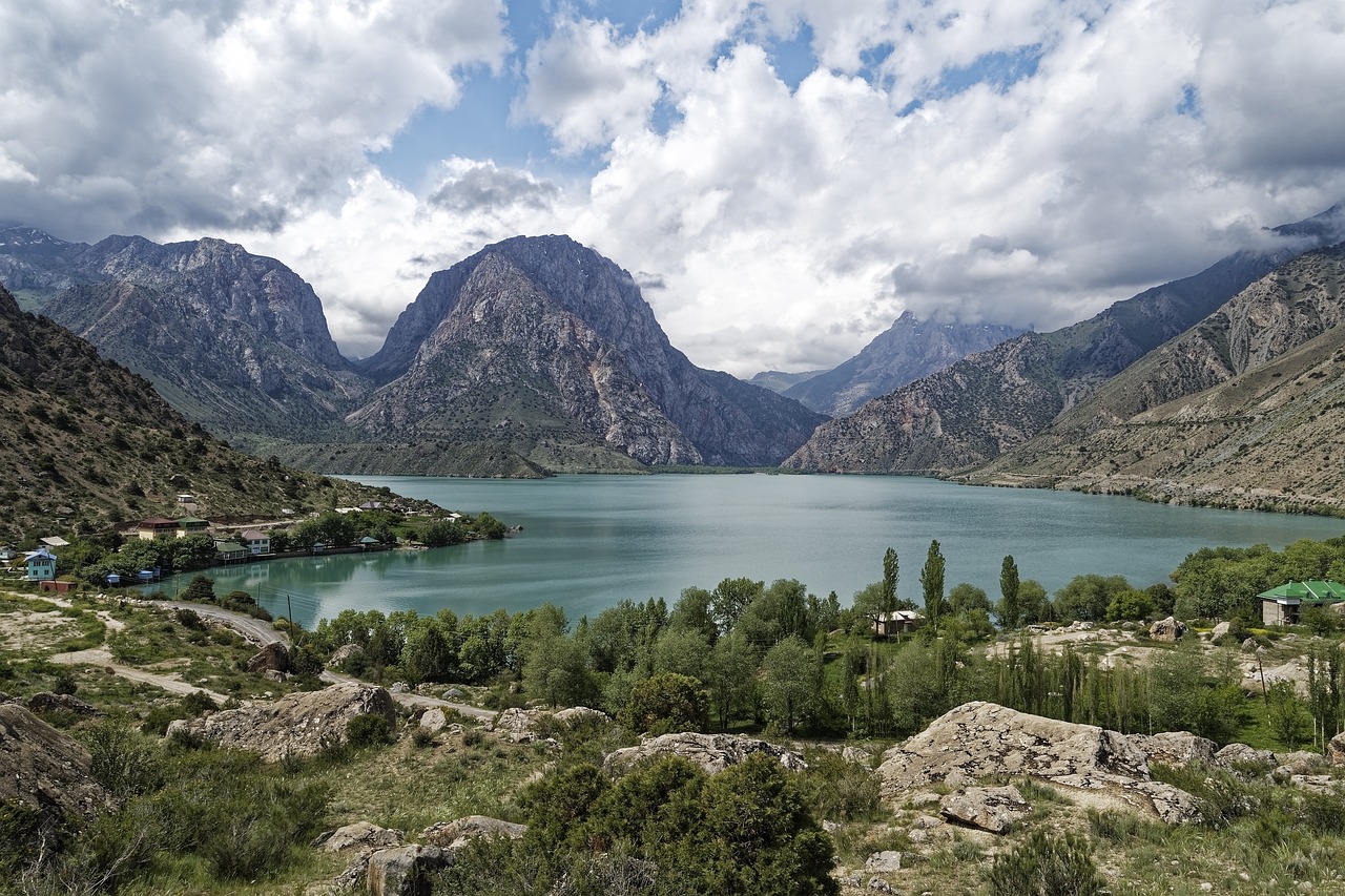 Tajikistan, Iskanderkul, nature