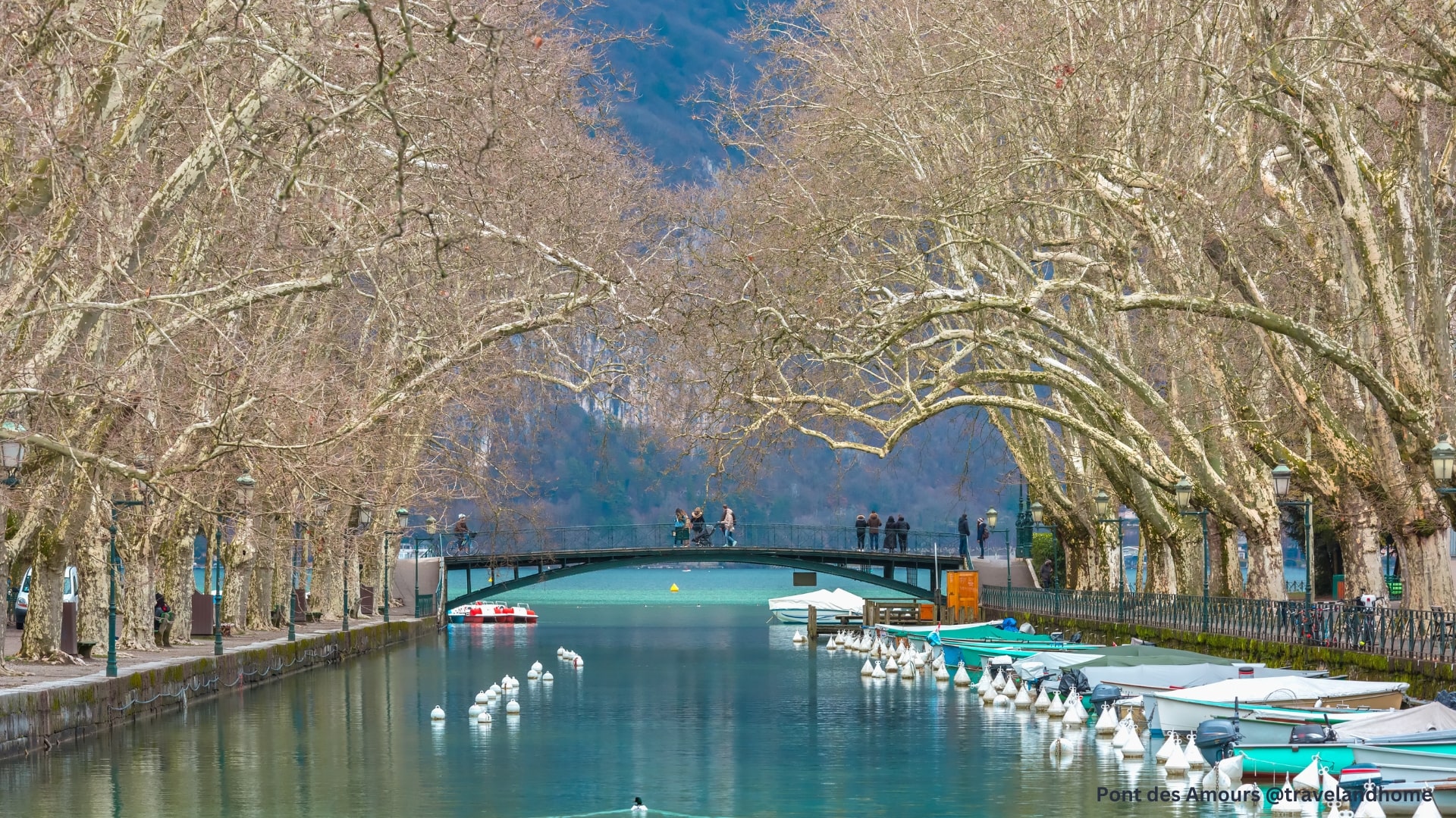 Pont des Amours, The Lovers' Bridge, a romantic spot for couples to share a kiss min