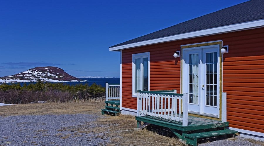 Viking Village Bed & Breakfast — Hay Cove, 1200 metres from L’Anse aux Meadows, Canada