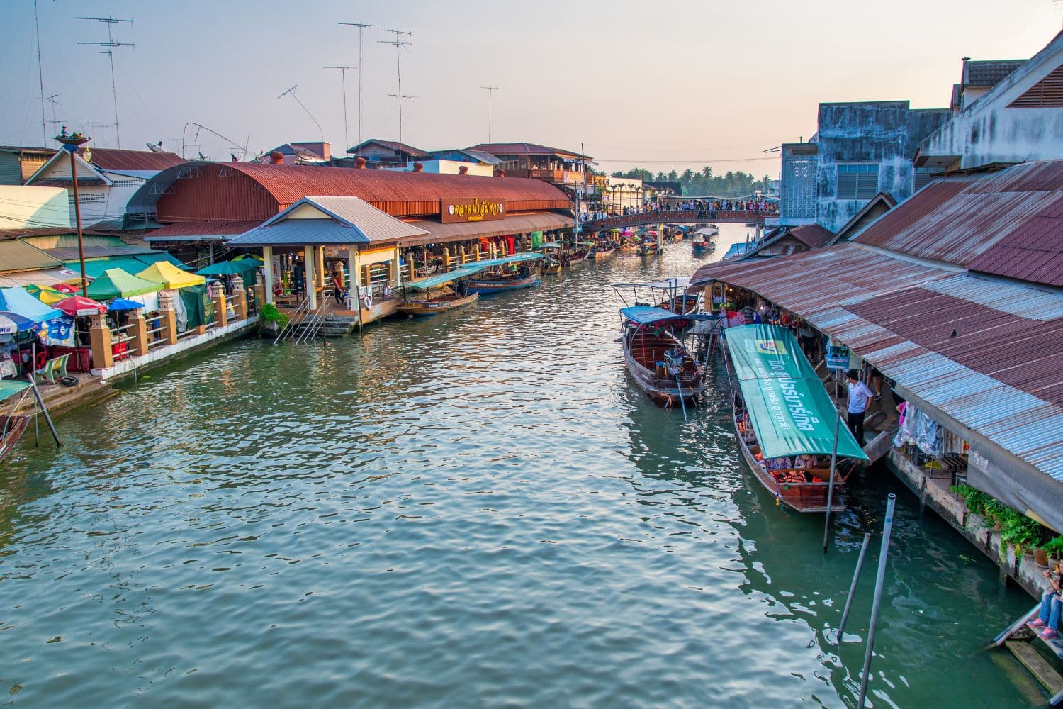 Amphawa Floating Market in Bangkok
