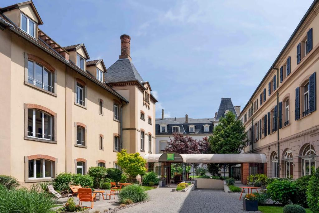 Best places to stay in Colmar France - hotel options