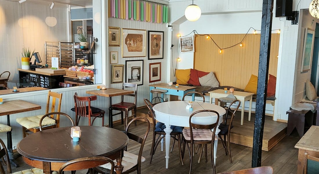 Henningsvær Lysstøperi & Café