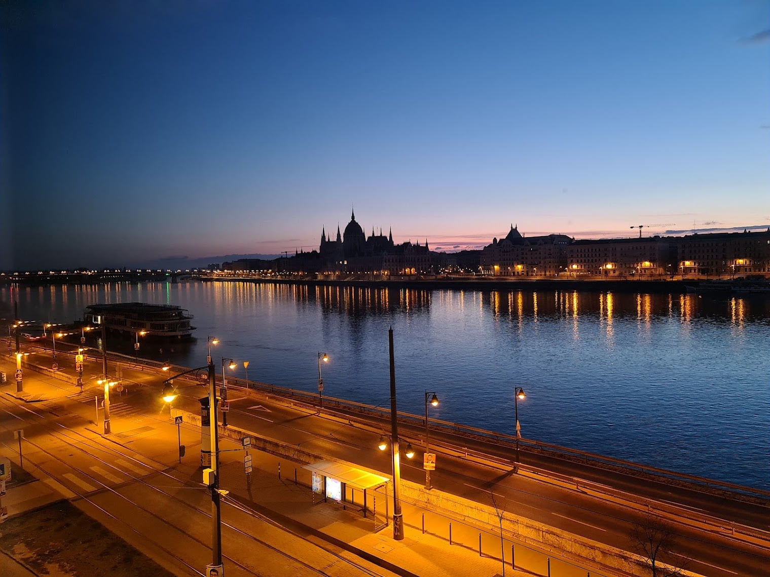 Sunrise over the Parliament Building in Budapest, Hungary, Beautiful Places to Watch the Sunrise