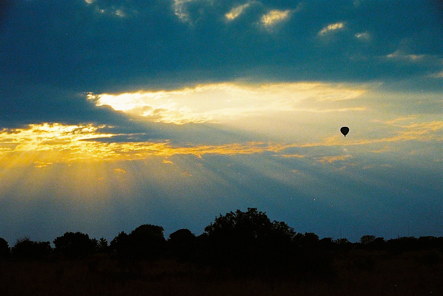 Sunrise with Bill Harrop's Original Balloon Safaris over the North West Province, South Africa, Beautiful Places to Watch the Sunrise