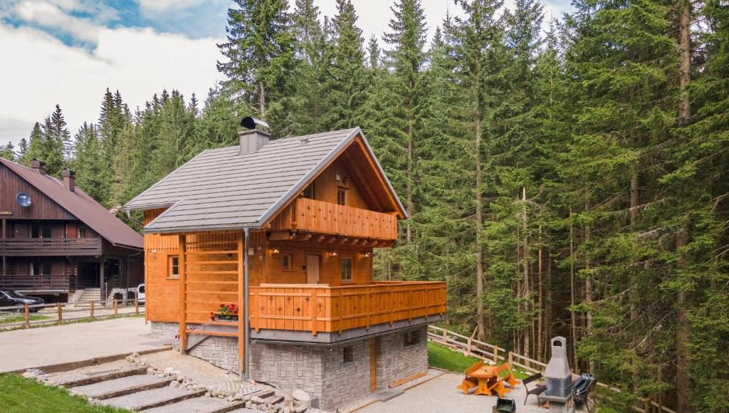 log cabin vacation in Slovenia - get that log cabin feeling