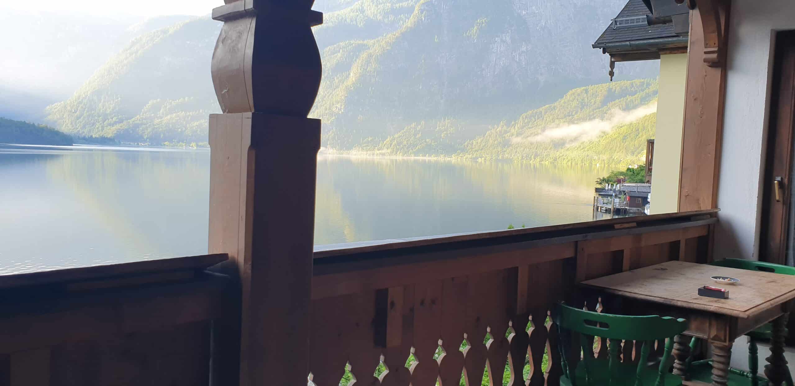 Privatzimmer am See - view of Halstattersee