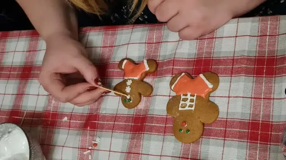 Gingerbread cookies, Hungarian Christmas decorations