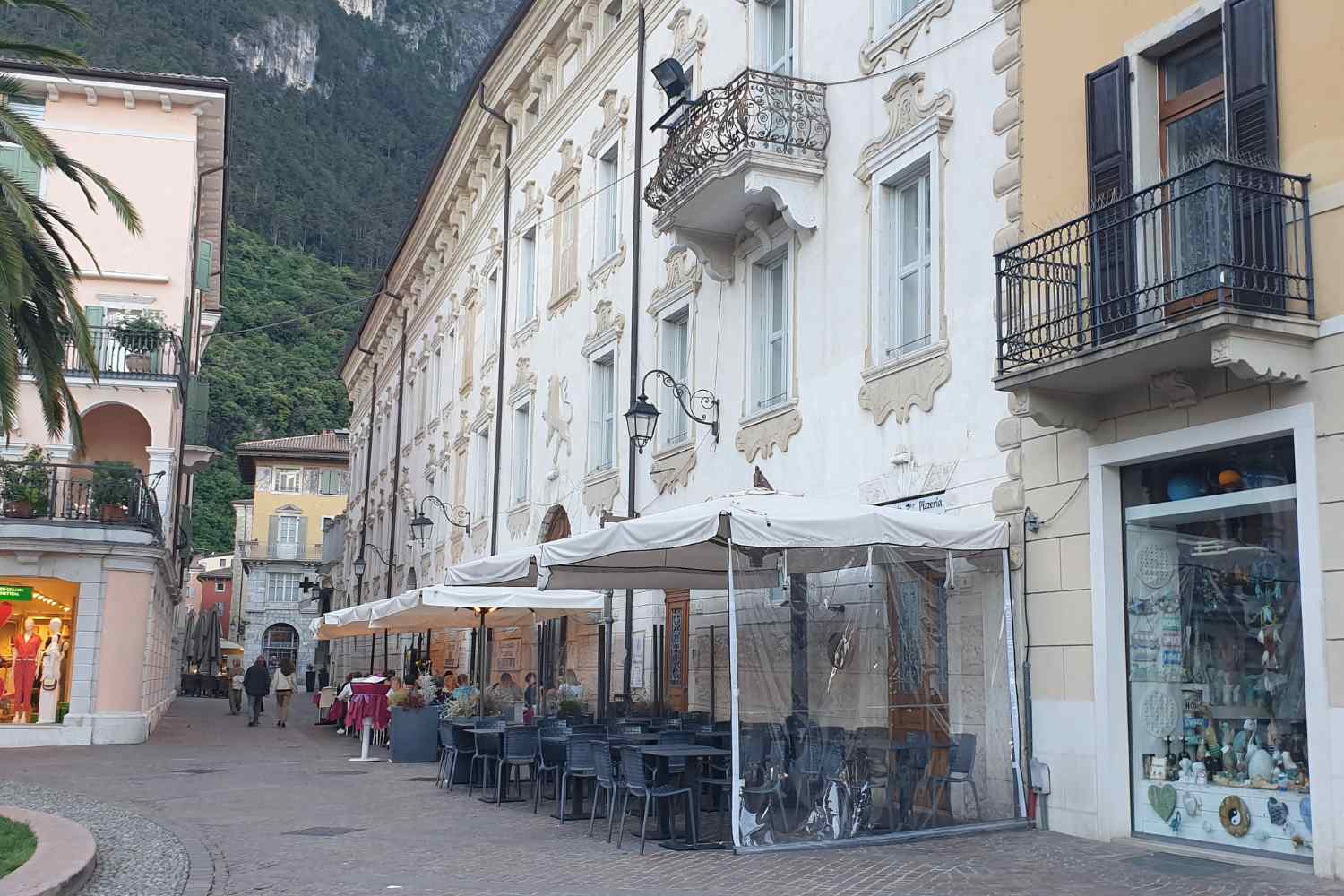 Riva del Garda Best things to order when eating out should you tip your waiterElementor #134712