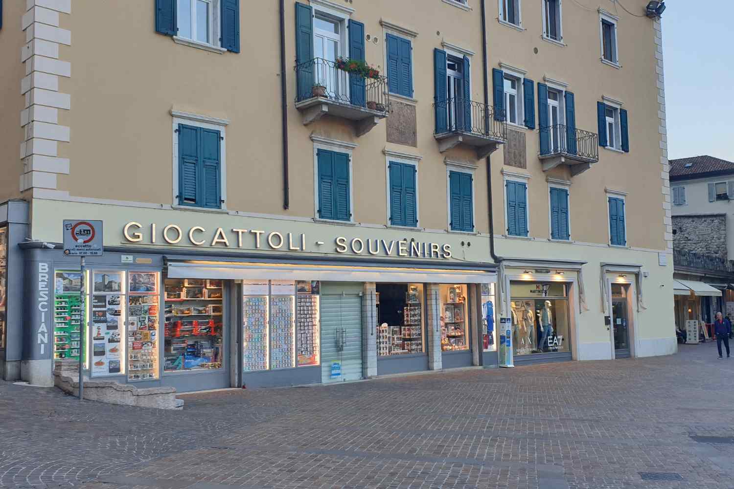 Riva del Garda shopsElementor #134712