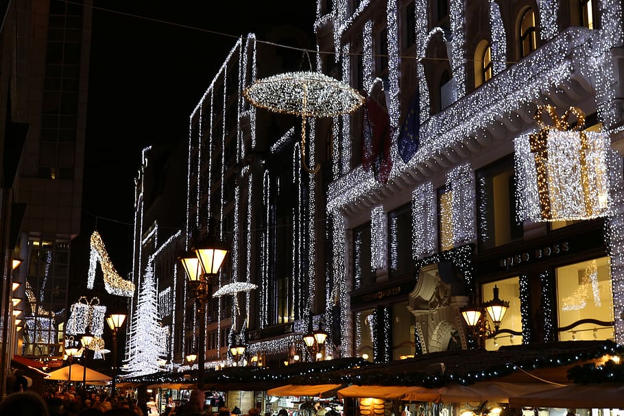 budapest hungary christmas lights budapest in december