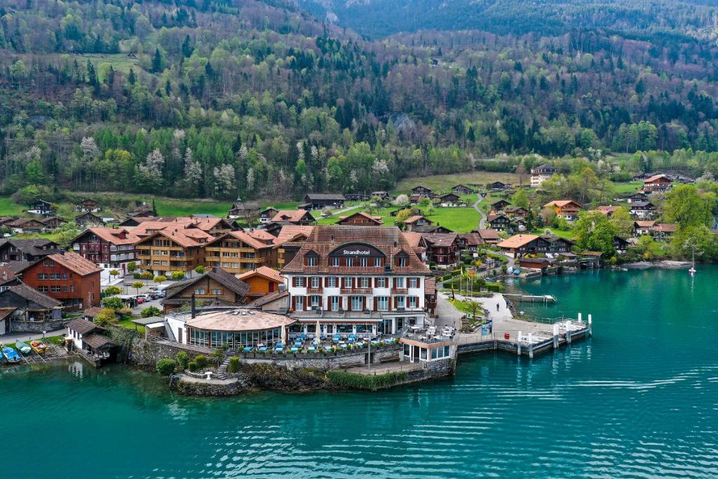 Lake Brienz - most beautiful places to stay - Hotel Strand - Lakeside accommodation