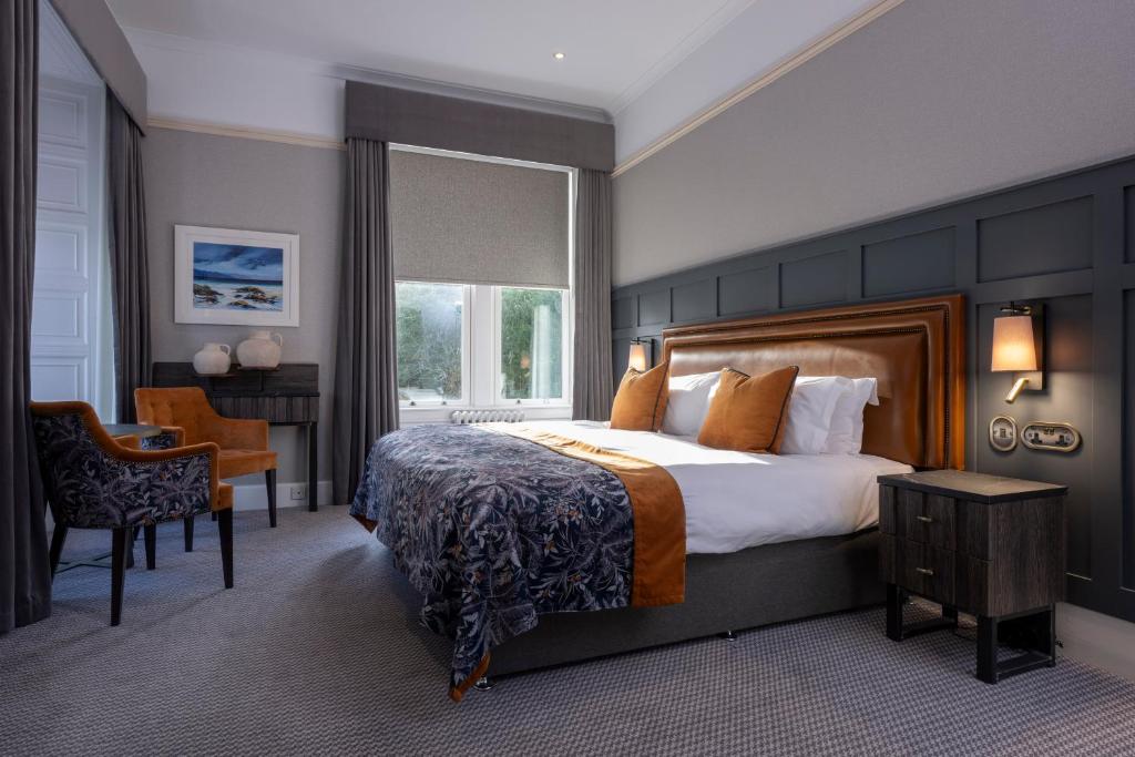 Portree accommodation - the house hotel - bedroom view