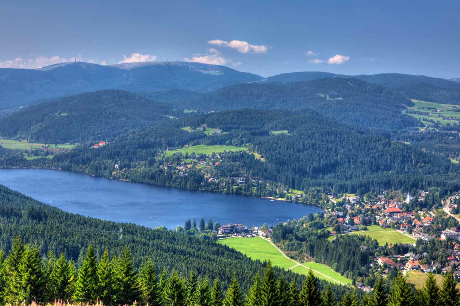 Titisee - best time to visit - where to stay