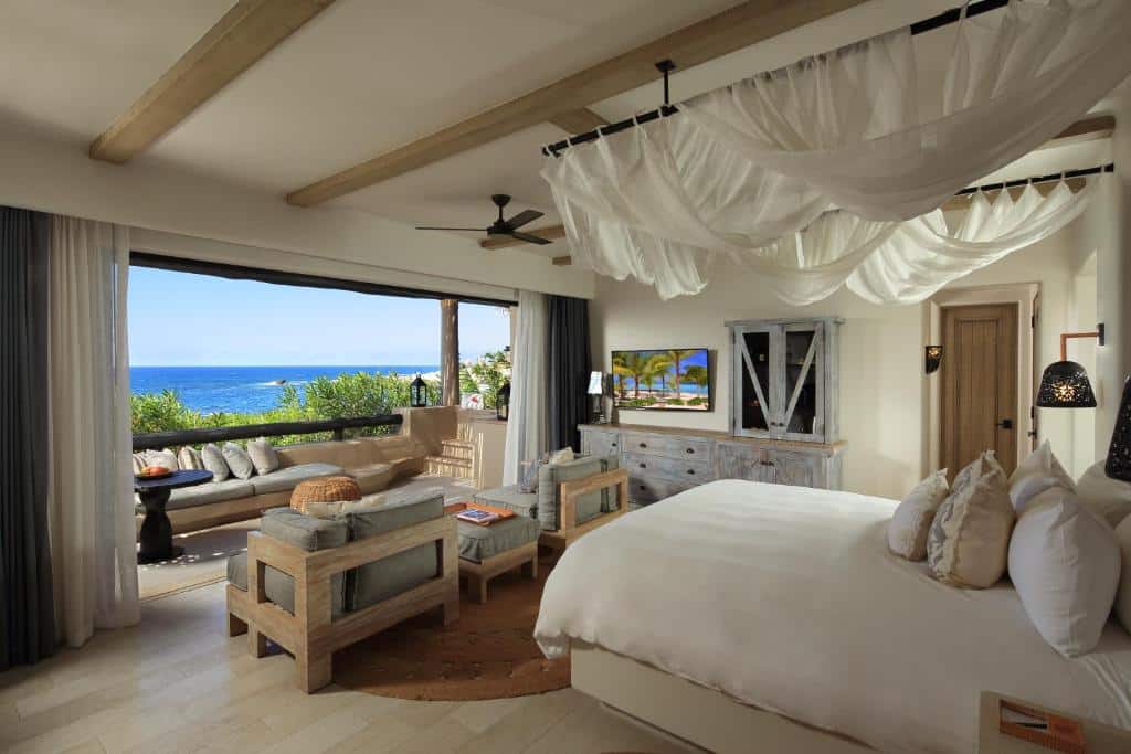 Where to stay in Cabo San Lucas - The most beautiful hotel in Cabo san Lucas Mexico