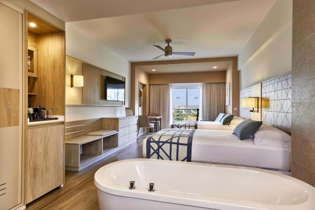 where to stay in Cabo san Lucas